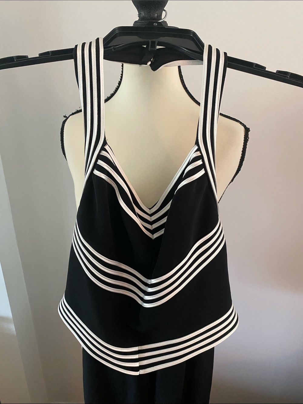 Joseph Ribkoff size 2 black/white halter jumpsuit - Picture 2 of 6